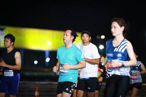 BIB: 607
                            <button type="button" onclick="openModal(22908257)" class="btn btn-primary btn-sm float-right btn-popup" data-toggle="modal" data-target=".modal-high-quality">
                        <i class="fas fa-shopping-cart"></i> Add to Cart
                    </button>
                                            <button type="button" onclick="isThisMe(22908257, true)" class="btn btn-success btn-sm float-right btn-popup btn-isme hidden" data-toggle="tooltip" data-placement="bottom" title="นี่คือรูปของคุณใช่ไหม คลิกที่นี่เพื่อเอาเข้าอัลบั้ม">
                        <i class="fas fa-plus"></i> Add to album
                    </button>
                    <button type="button" onclick="isThisMe(22908257, false)" class="btn btn-warning btn-sm float-right btn-popup btn-isnotme hidden">
                        <i class="fas fa-ban"></i> Remove from album
                    </button>